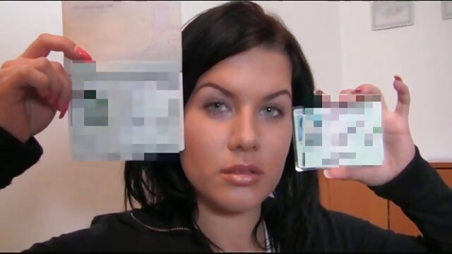 チェコ共和国からの夫と妻のカップルは、カメラの前で冗談を言っていました 無料 動画 女の子 エッチ