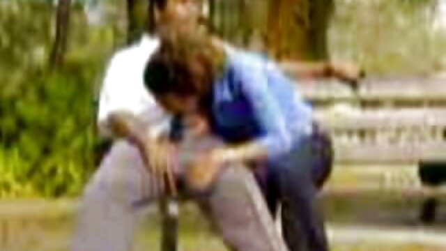 母親は緑の服を着て、おもちゃで帽子をmasturbates 動画 女性 av