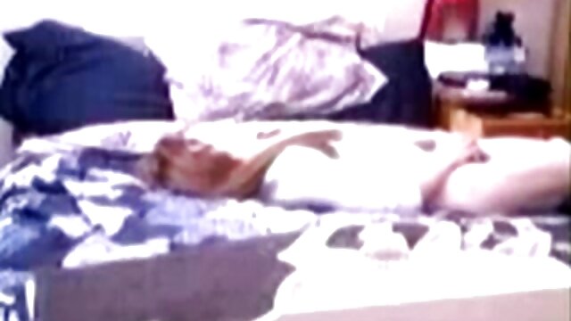 長い鎌ティファニー人形とシンプルなクラッシュは、彼女の口の中でそれを取って、女の子に女の子を与えた エッチ 動画 女性 無料