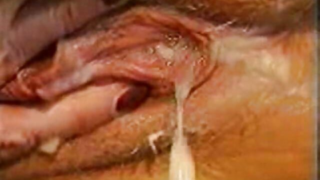 カメラの前で黒人女性は、エージェントを吸うと彼に癌を与える 女の子 向け セックス 動画
