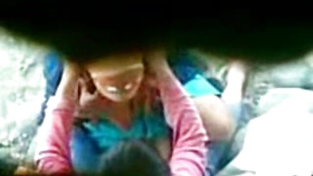 フェラチオと面白いwomanizerひよことは、タイトなお尻と巨大なコックに座っています 大人 動画 女性