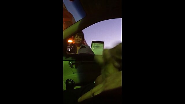 自転車に乗ってホテルで男をねじ込む巨乳の観光客 女の子 おすすめ av