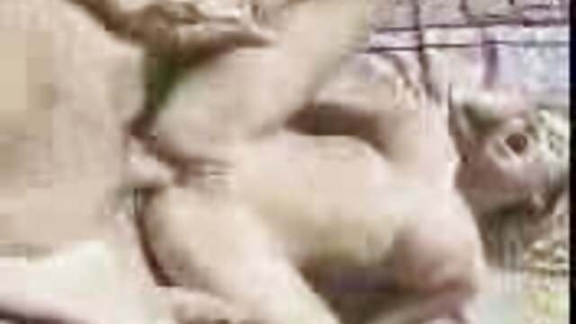 一女の子のための二つの会員とする。 女の子 の av 動画