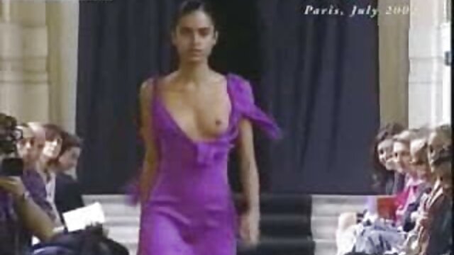 母と搾乳シリコーンを吸ボルトフィットネストレーナーでは、馬 女の子 の ため の 無料 av
