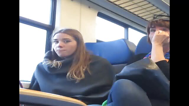 美しい図とブルネットは彼のガールフレンドの家を招待し、彼女の性交 女の子 の av 無料