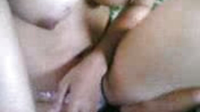入れ墨の男は、彼のコックのために家に広い肩の女性をもたらす 女の子 の 為 の エッチ 動画