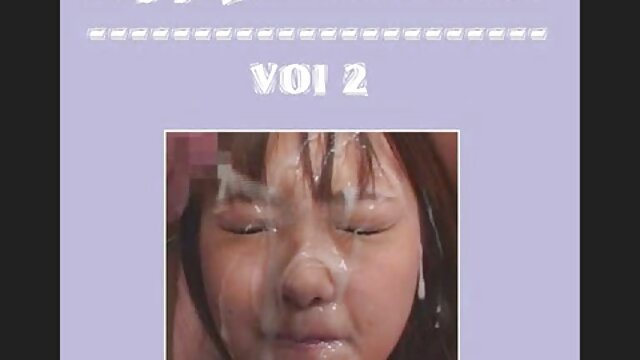 尾を持つブルネットは、男性の陰茎に彼女の唇を滑って、親密なヘアカットで膣にそれを与えます 動画 女性 av